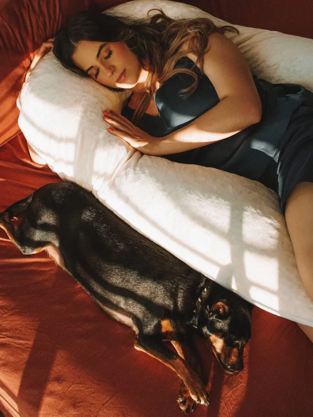 Yana 360° Body Pillow Cooling Gel Fill Full Body Pillow